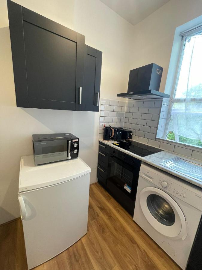 Wonderful Fully-Equipped Studio Near Central London 8 Bagian luar foto