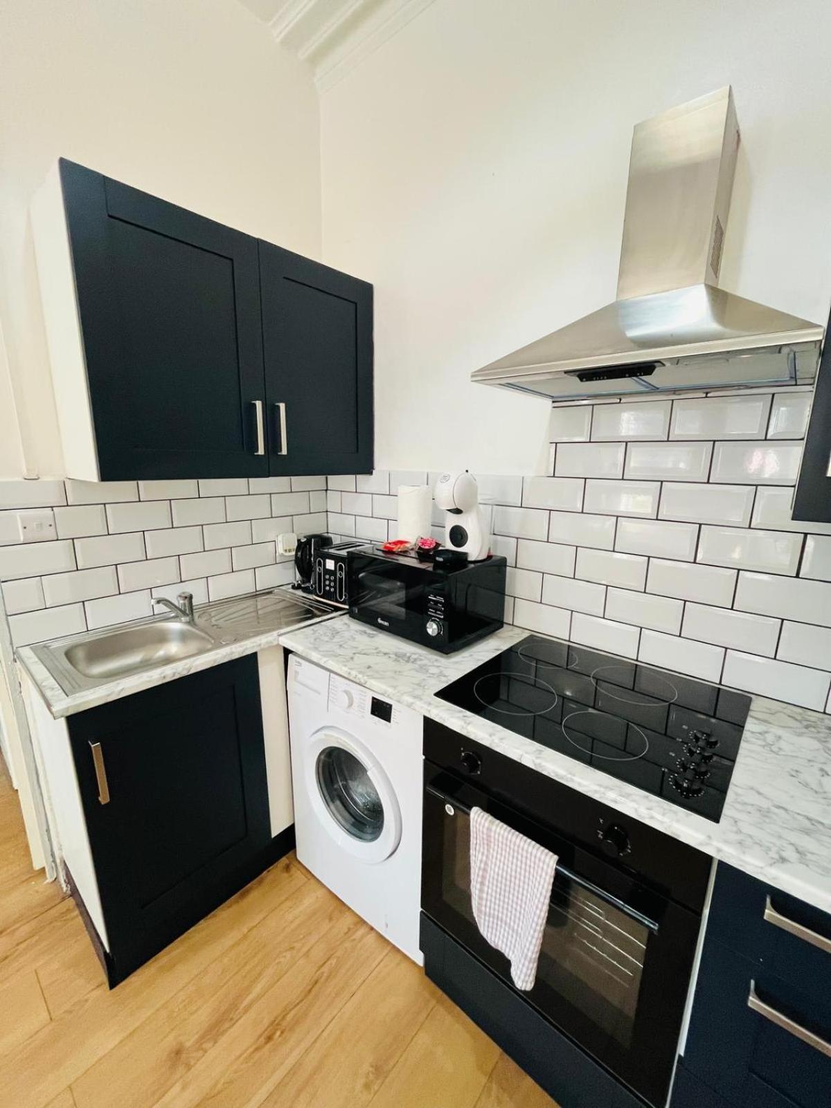Wonderful Fully-Equipped Studio Near Central London 8 Bagian luar foto